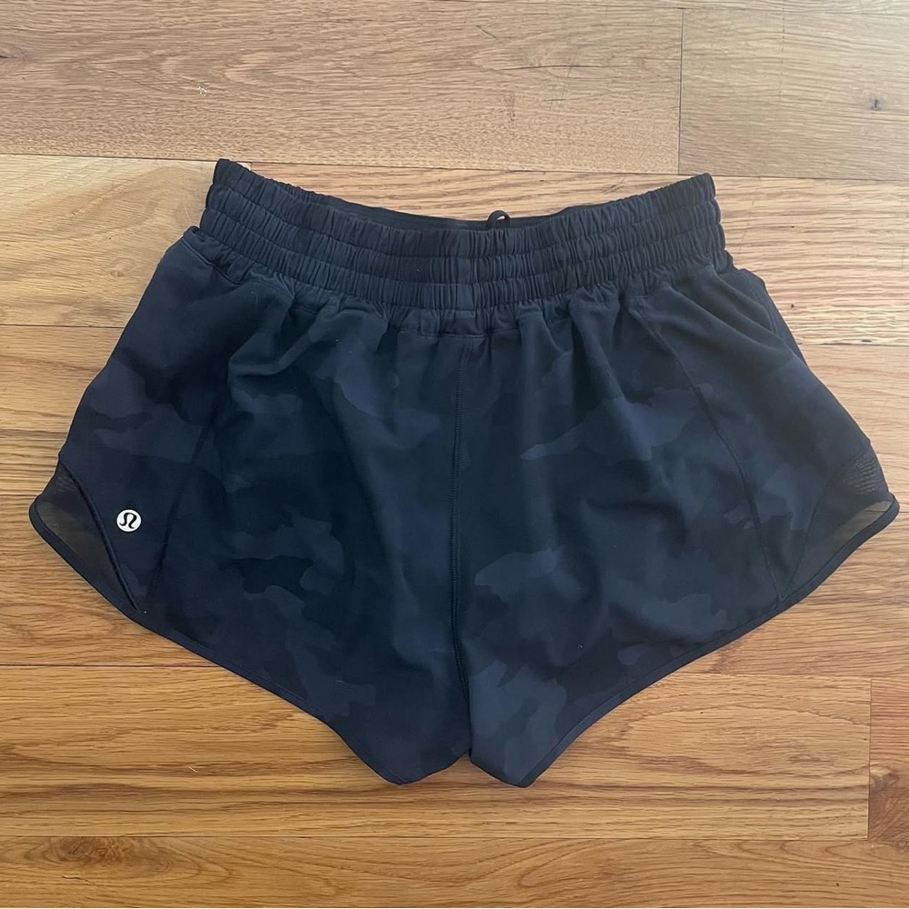Lululemon Hotty Hot High-Rise Shorts